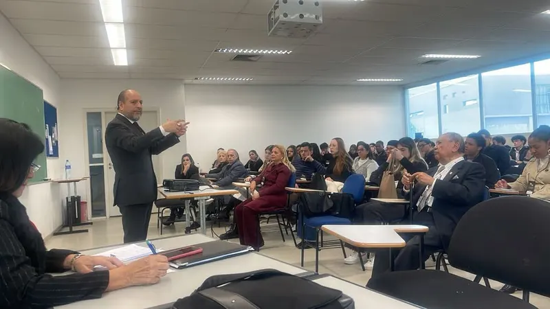 Extraordinaria conferencia del Maestro Iván Torres La Torre en la 61° Conferencia Anual de la Federación Interamericana de Abogados / IABA en la Universidad FMU - Facultad de Derecho Sao Paulo, Brasil.