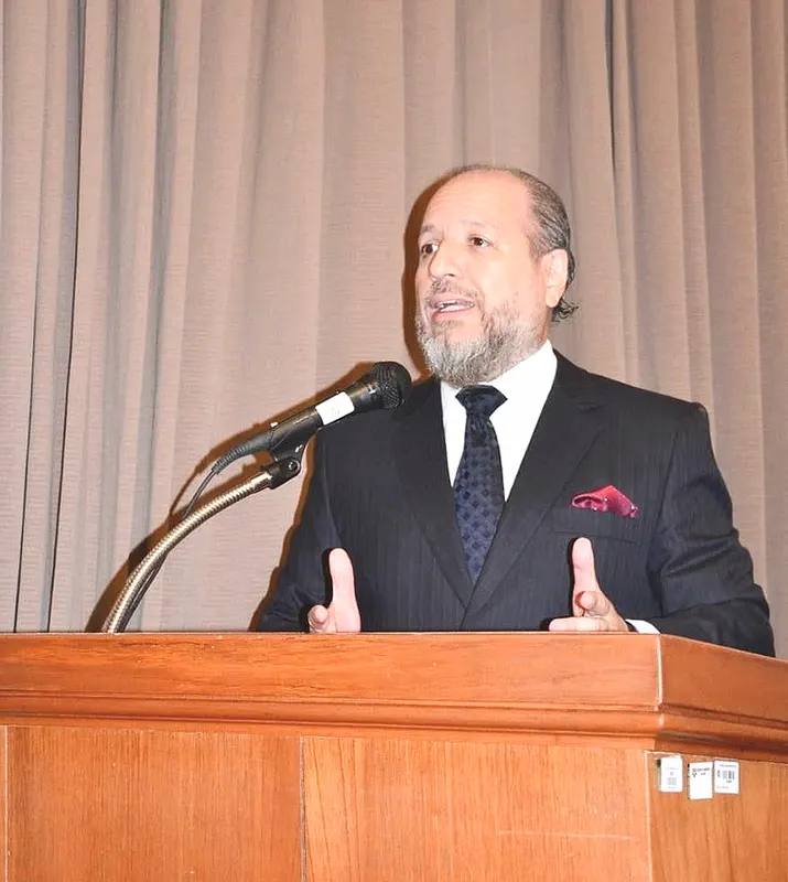 Maestro Iván Torres La Torre