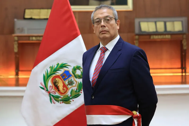 Dr. Pedro Miguel Angulo Arana