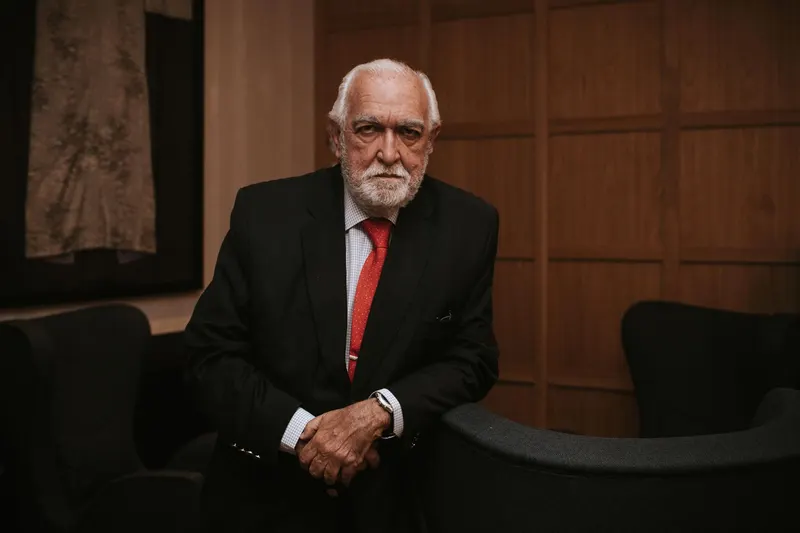 Prof. Dr. Ricardo Gil Lavedra